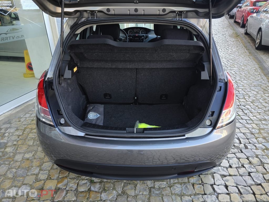 Lancia Ypsilon 1.3 M-jet S&S Platinum