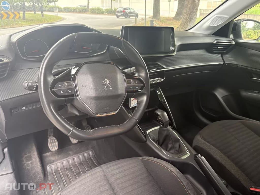 Peugeot 208 1.2 PureTech SE Style