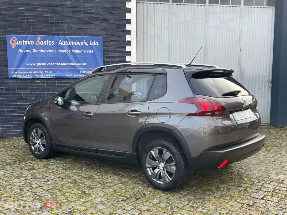 Peugeot 2008 1.2 PureTech Signature