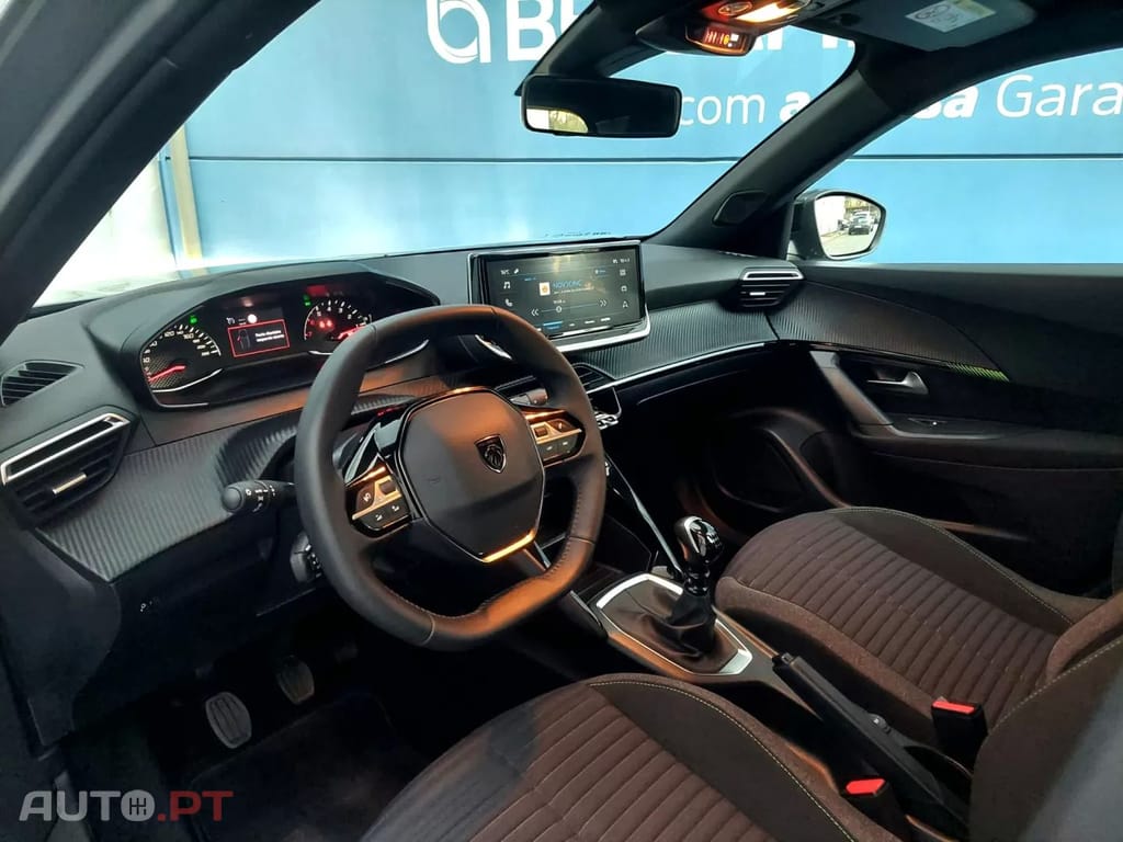 Peugeot 2008 1.2 PureTech Active Pack