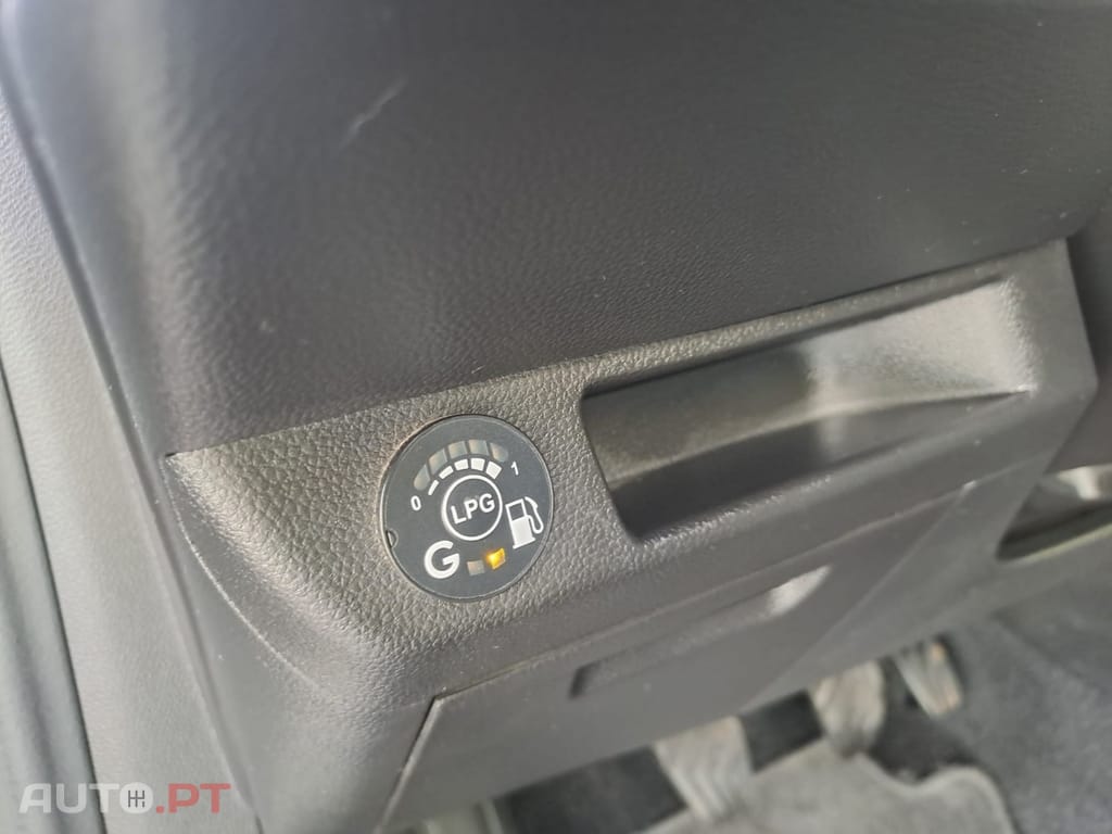 Renault Clio 1.0 TCe Intens Bi-Fuel