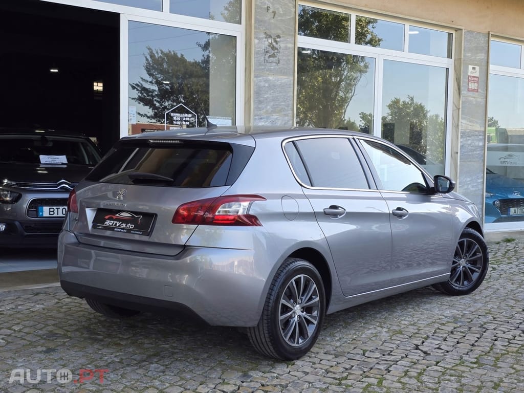 Peugeot 308 1.2 PureTech Style