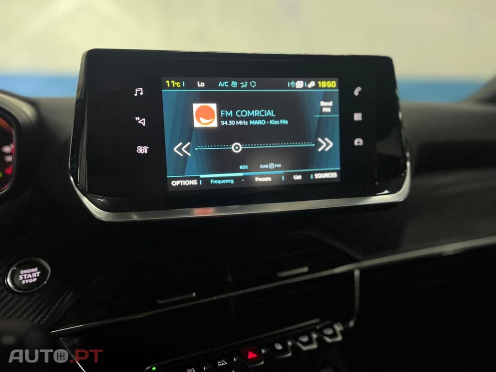 Peugeot E-2008 50 kWh Active Pack