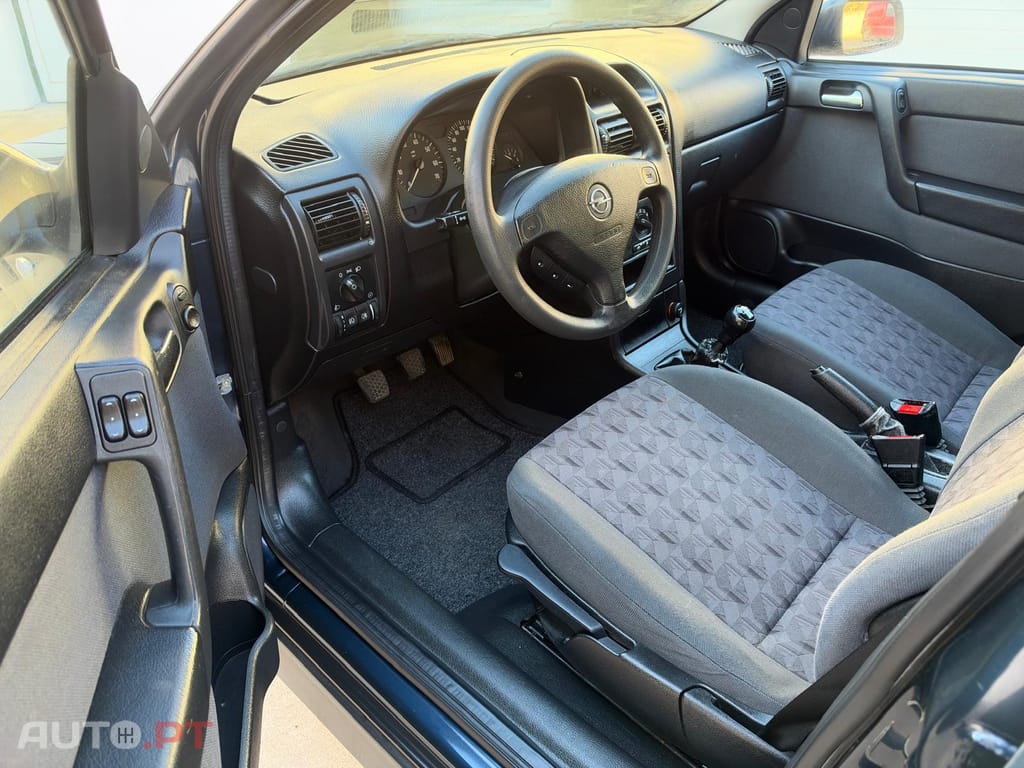 Opel Astra 1.4 Gasolina