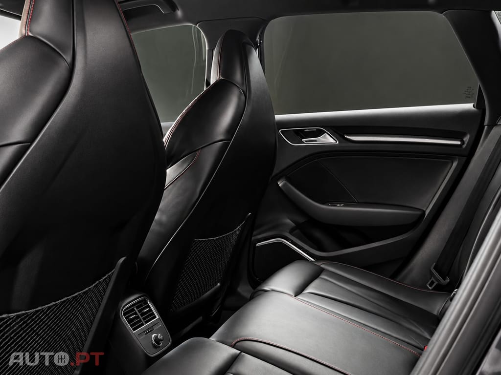 Audi RS3 Sportback 2.5 TFSI quattro S tronic