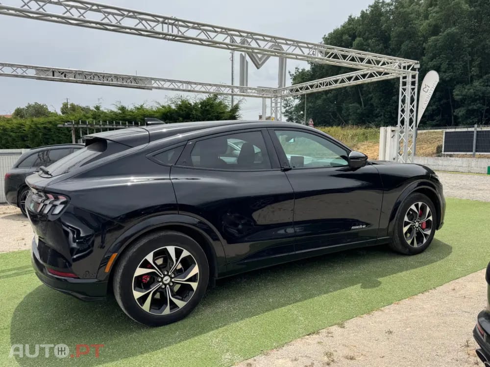 Ford Mustang Mach-E 98.7 kWh Premium