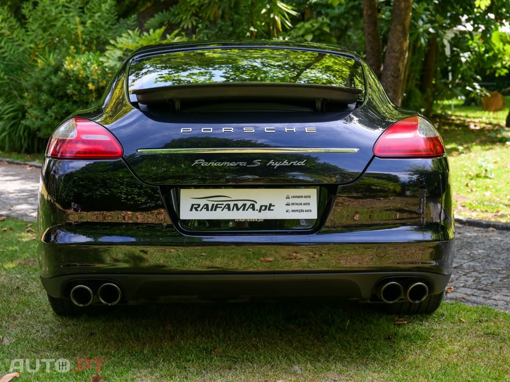 Porsche Panamera S Hybrid J19