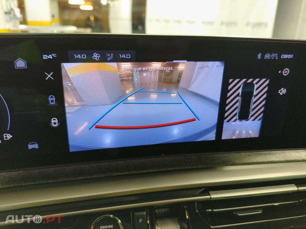 Peugeot 3008 1.2 Hybrid Allure e-DCS6