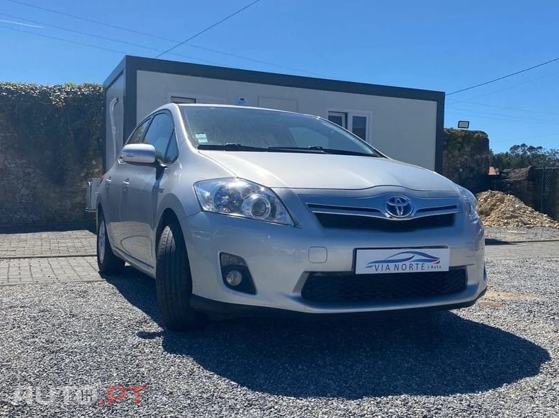Toyota Auris 1.8 HSD P.Te.+17+E.Al.+Navi