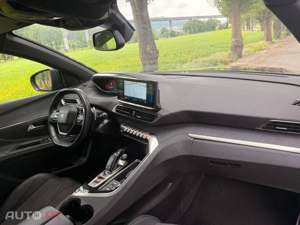 Peugeot 3008 1.2 PureTech Allure Pack EAT8
