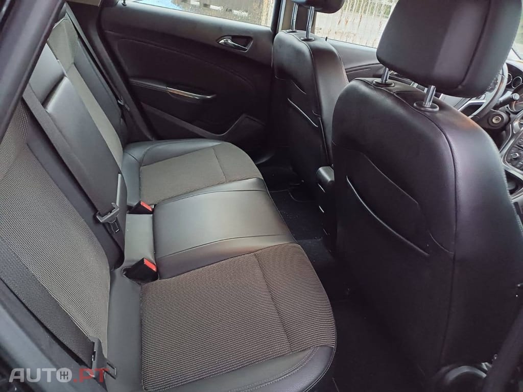 Opel Astra 1.7 CDTi Cosmo