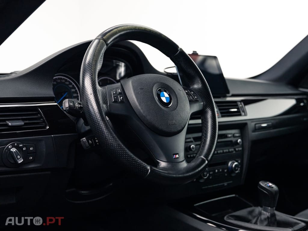 BMW 320 d Coupe Edição M