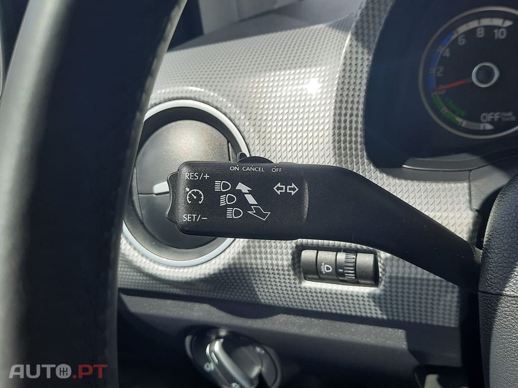 Volkswagen e-Up Entry