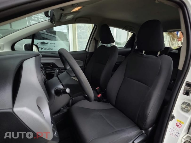 Toyota Yaris 1.0 VVT-i Comfort+P.Style