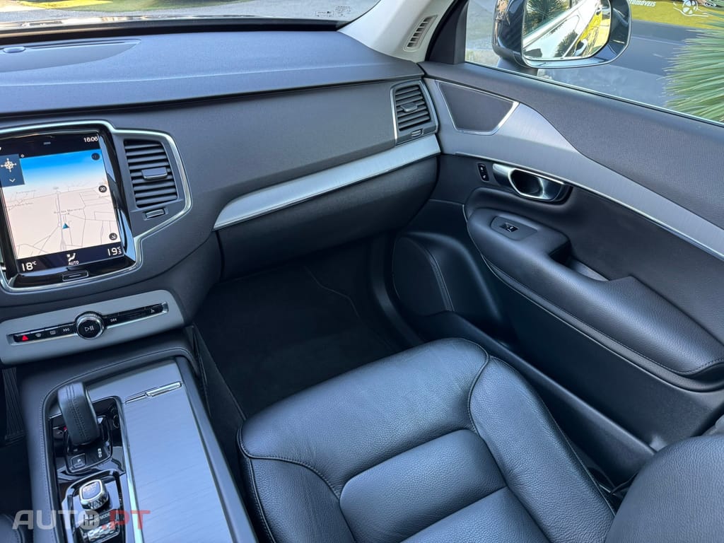 Volvo XC90 2.0 T8 PHEV Inscription Expression AWD