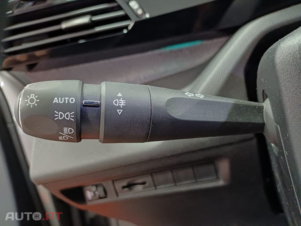 Peugeot 308 SW 1.2 PureTech Allure EAT8