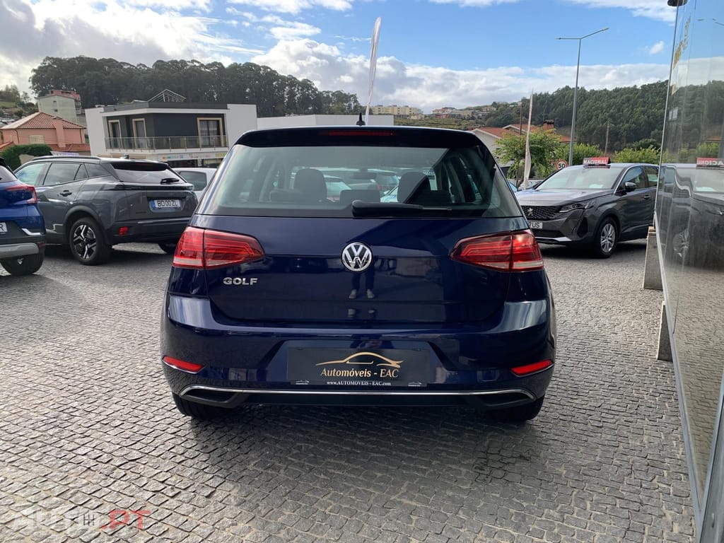 Volkswagen Golf 1.6 TDI Confortline