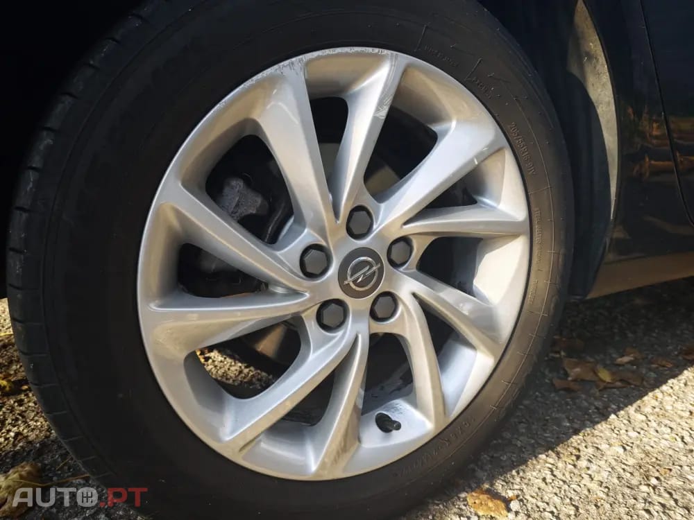 Opel Astra Sports Tourer 1.5 D S&S Auto Business Elegance