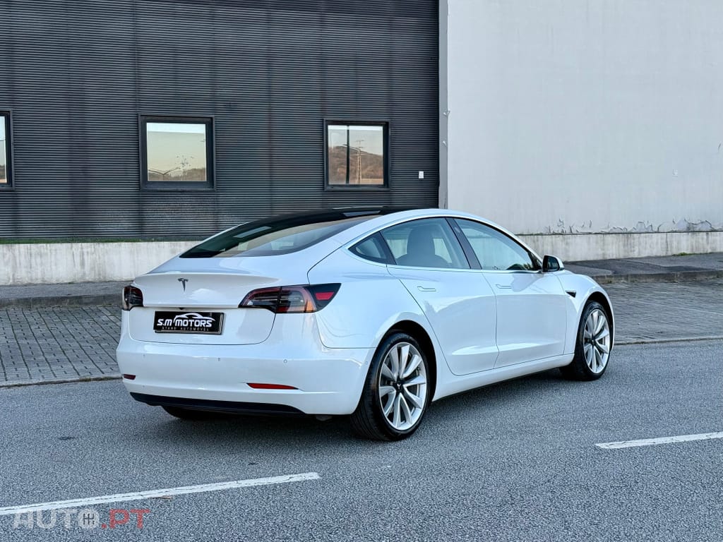 Tesla Model 3 Long Range AWD Dual Motor