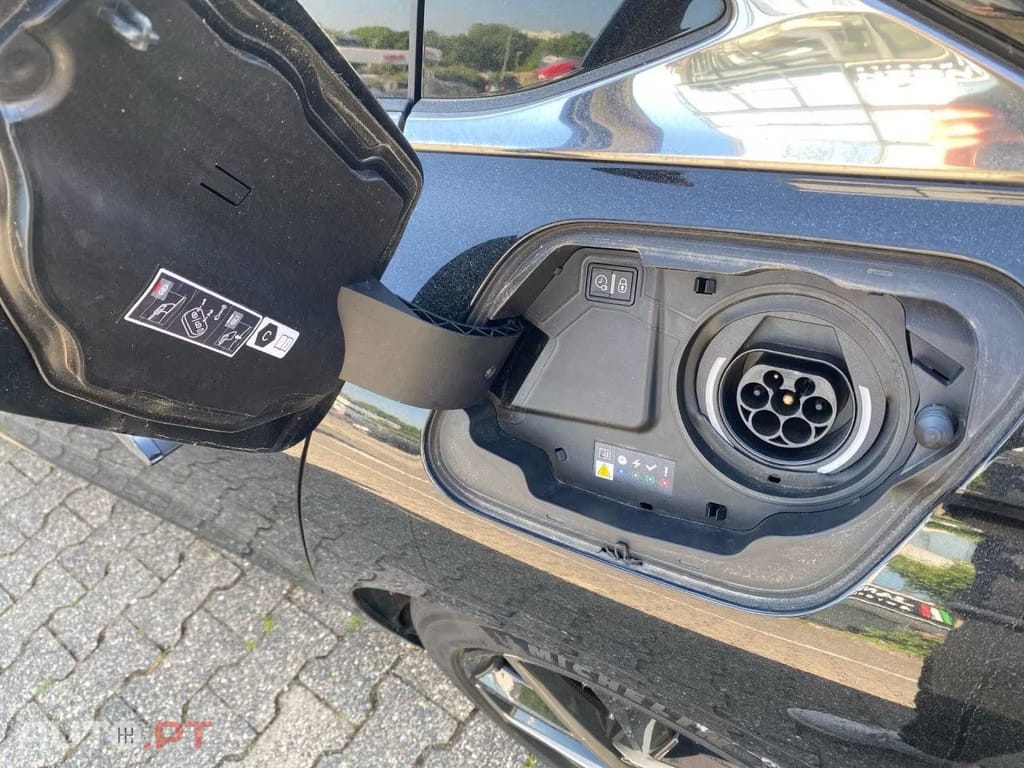 DS DS9 E-Tense Performance Line+