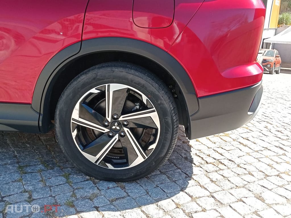 Mitsubishi Eclipse Cross 2.4 PHEV eMotion