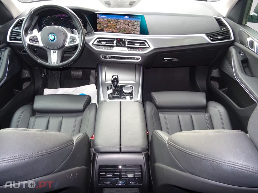BMW X5 I.V.A DEDUTIVEL xDrive45e