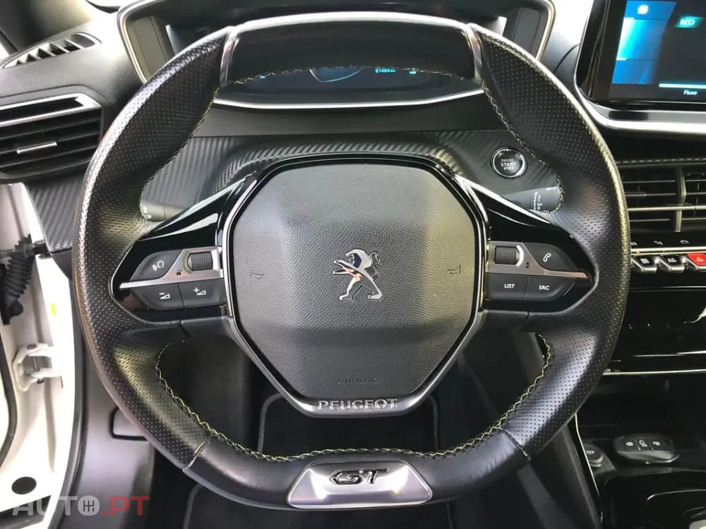 Peugeot E-2008 GT+