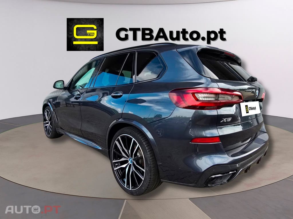 BMW X5 xDrive45e M Sport I.V.A DEDUTIVEL