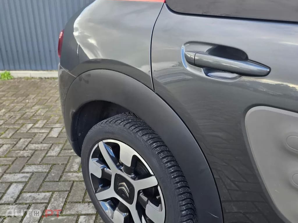 Citroen C4 Cactus BlueHDi 100 ETG6 Stop&Start Shine Edition