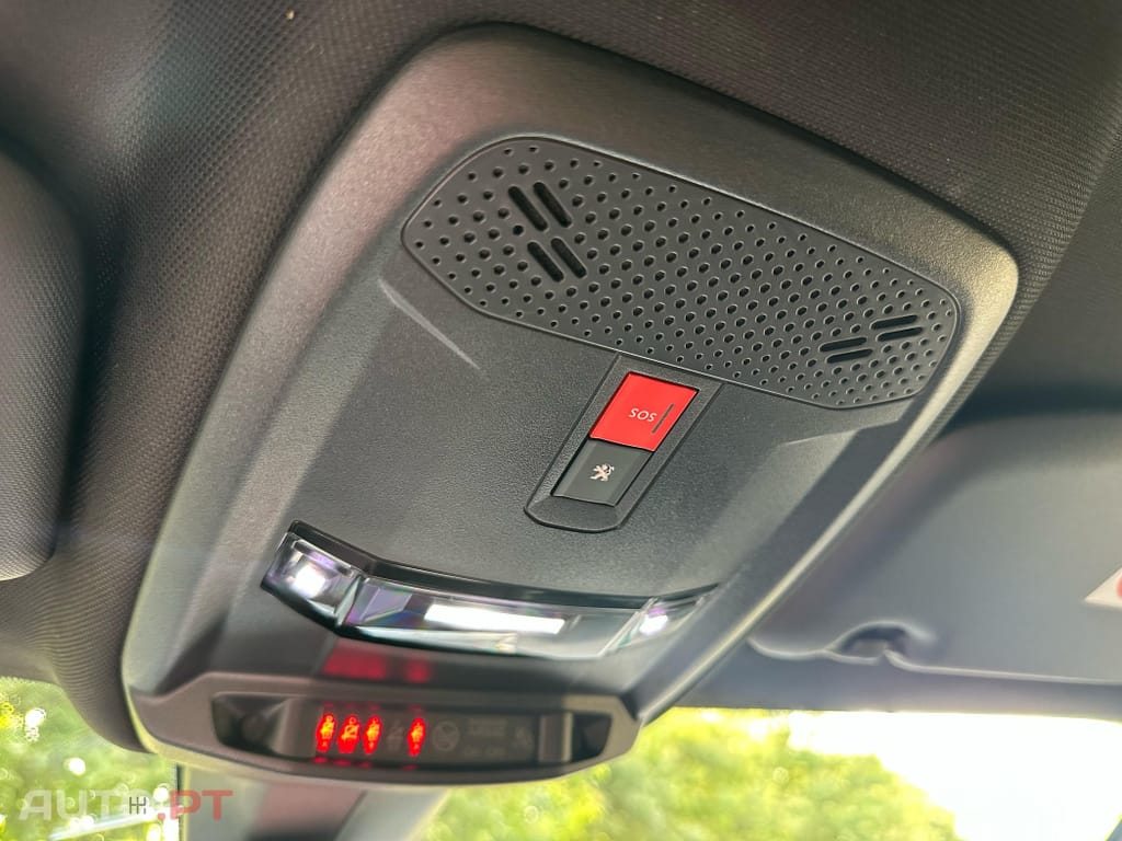 Peugeot E-208 50 kWh GT Pack
