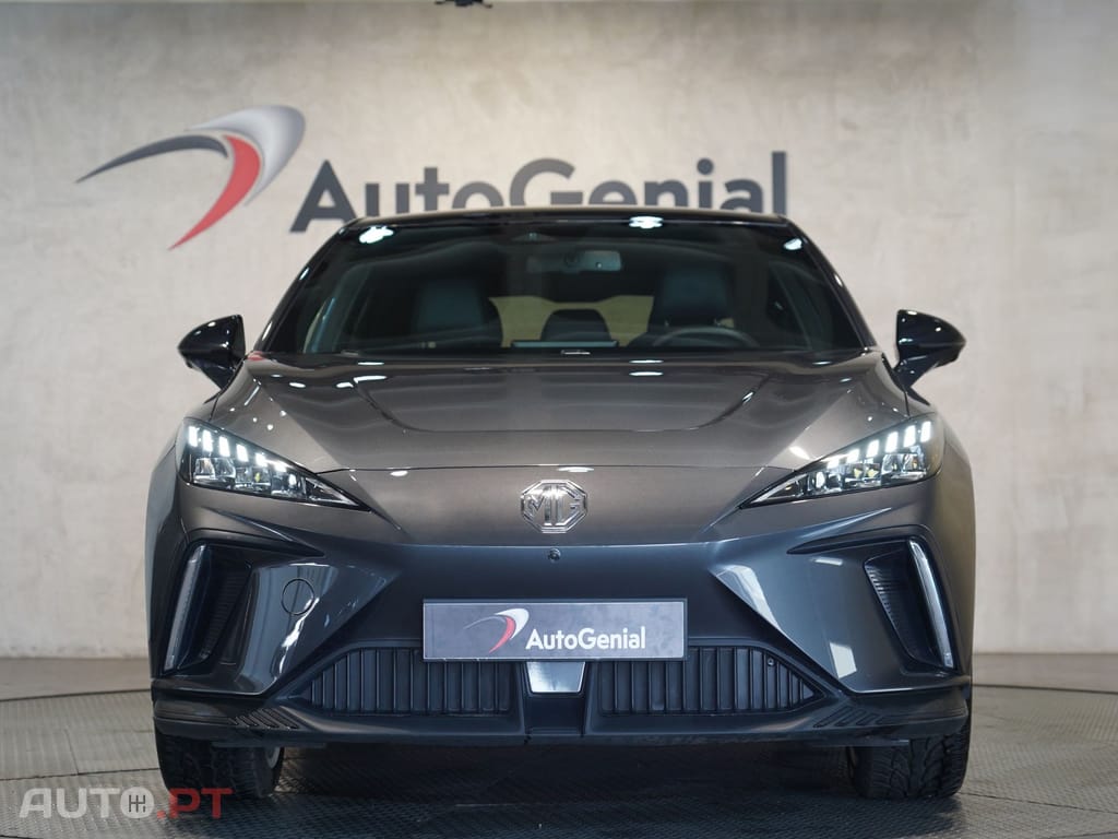 MG MG4 64 kWh Luxury