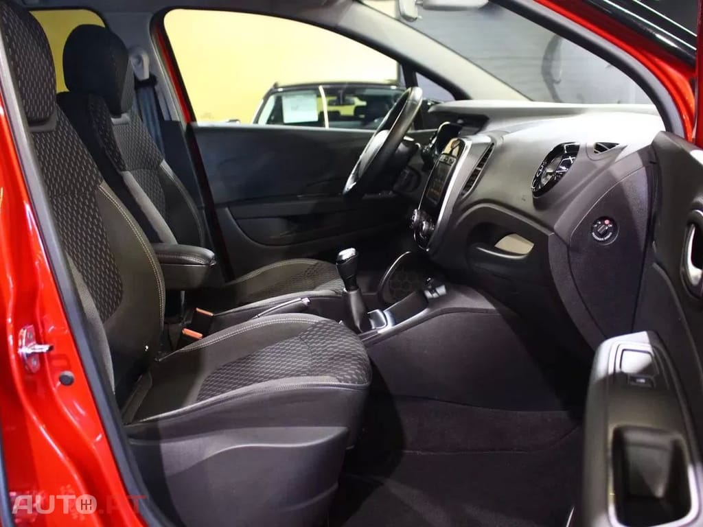 Renault Captur 1.5 dCi Red Edition