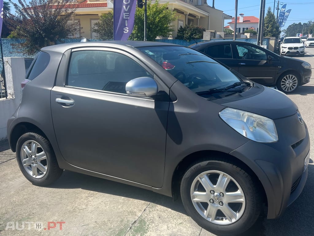 Toyota iQ 1.0 VVT-i