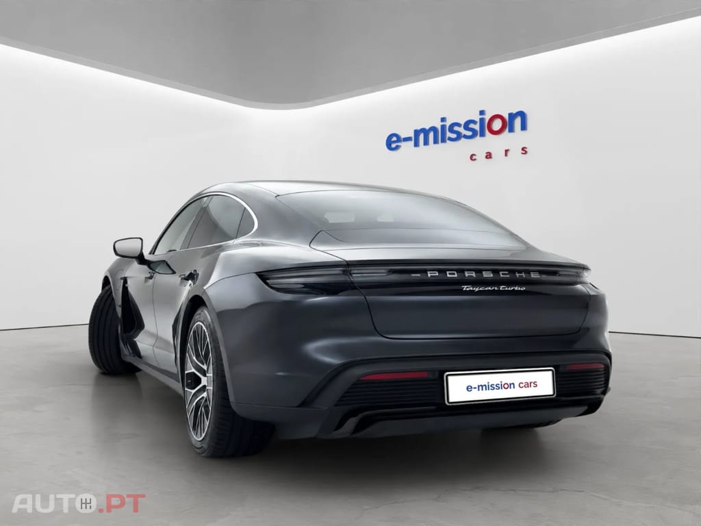 Porsche Taycan Turbo
