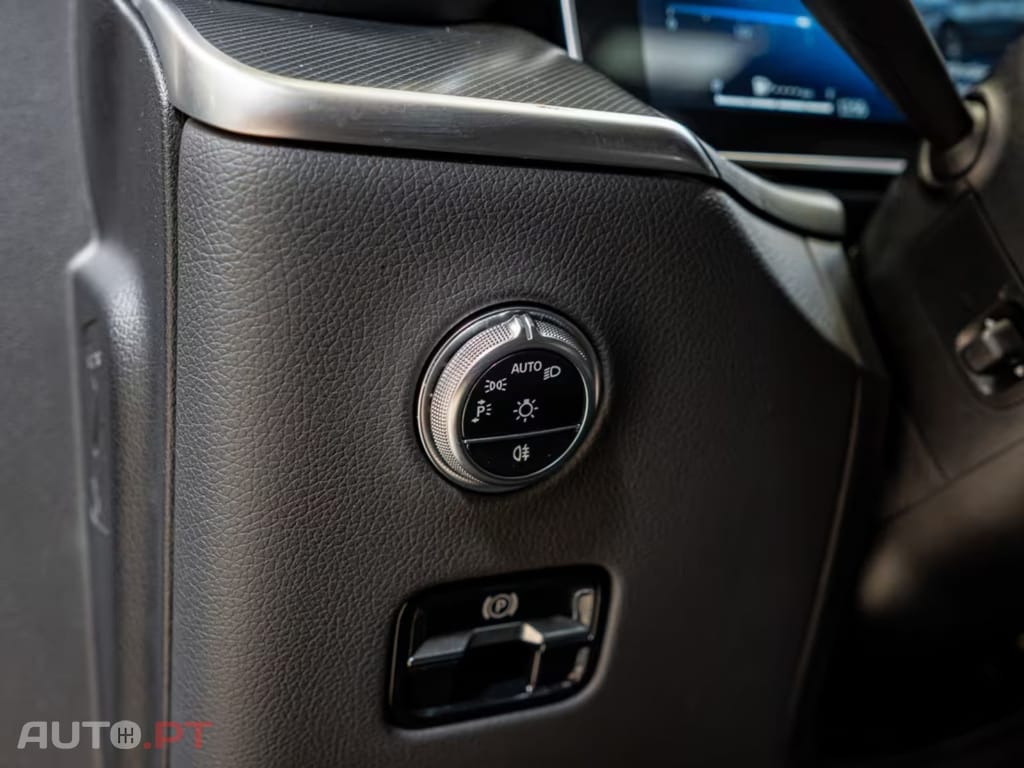 Mercedes-Benz GLC 300 I.V.A DEDUTIVEL de 4M Avantgarde