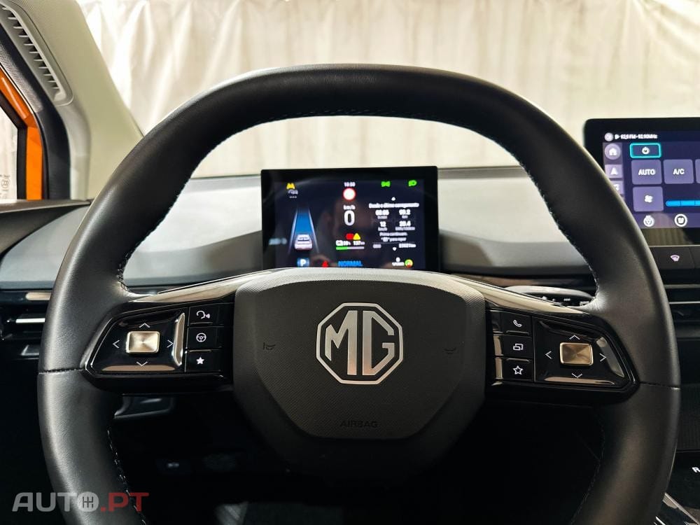 MG MG4 64 kWh Luxury
