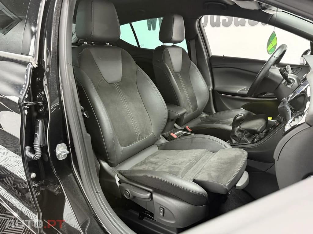 Opel Astra 1.5 D Elegance