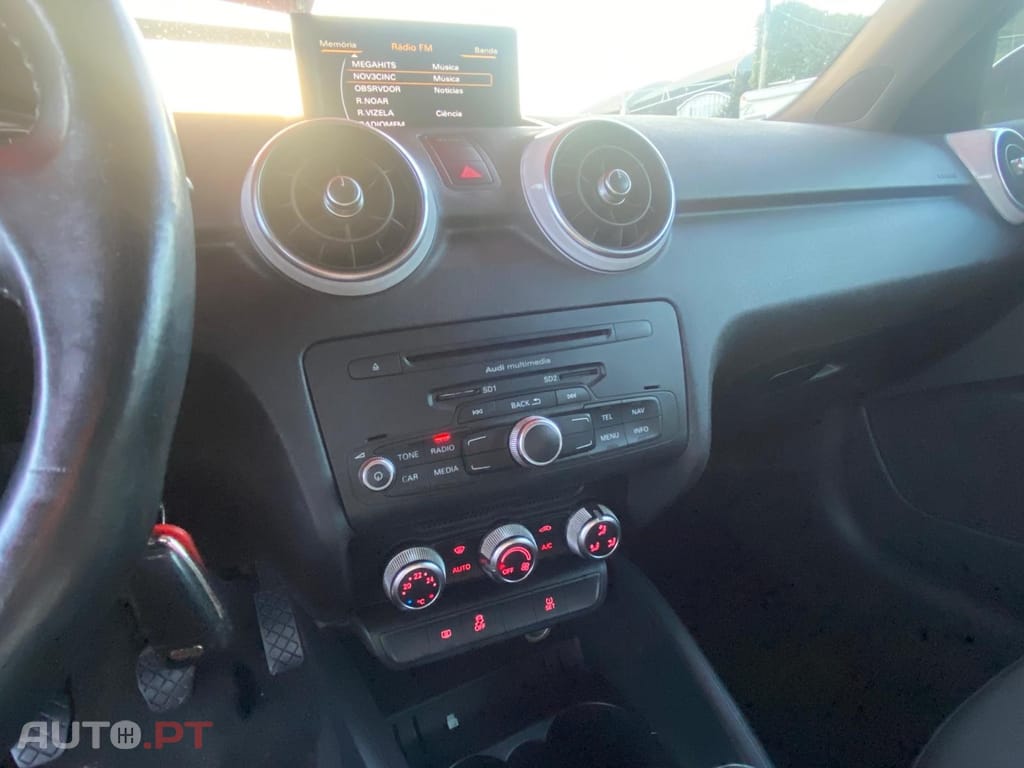 Audi A1 1.6 TDi S-line