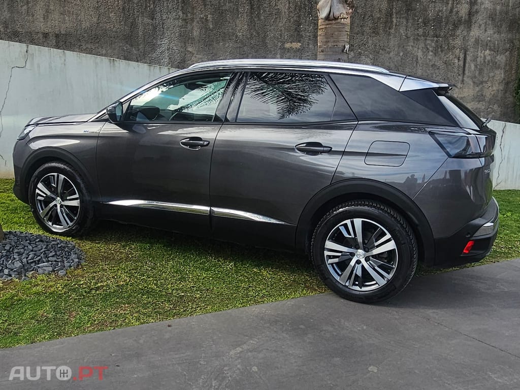 Peugeot 3008 1.6 hybrid4 300cv allure