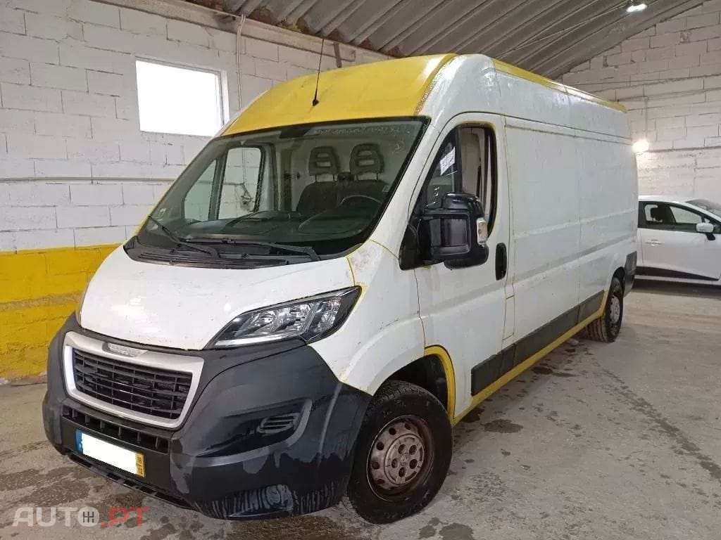 Peugeot Boxer  2.0 BlueHDi 333 L3H2 Premium