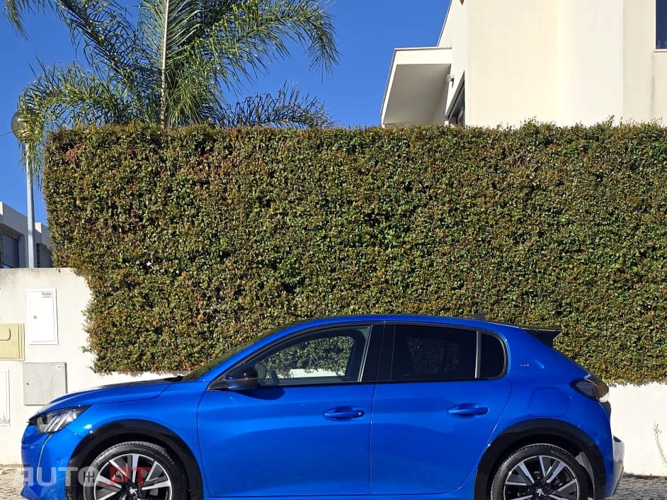Peugeot 208 1.2 Puretech GT EAT8