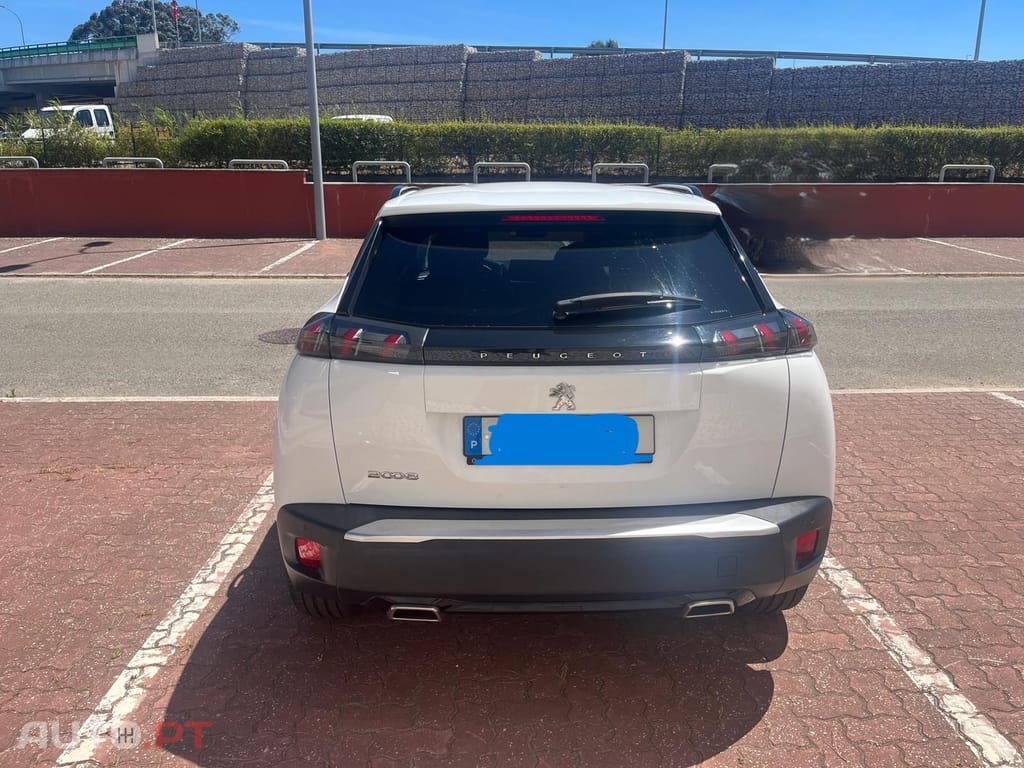 Peugeot 2008 1.2 PureTech Allure