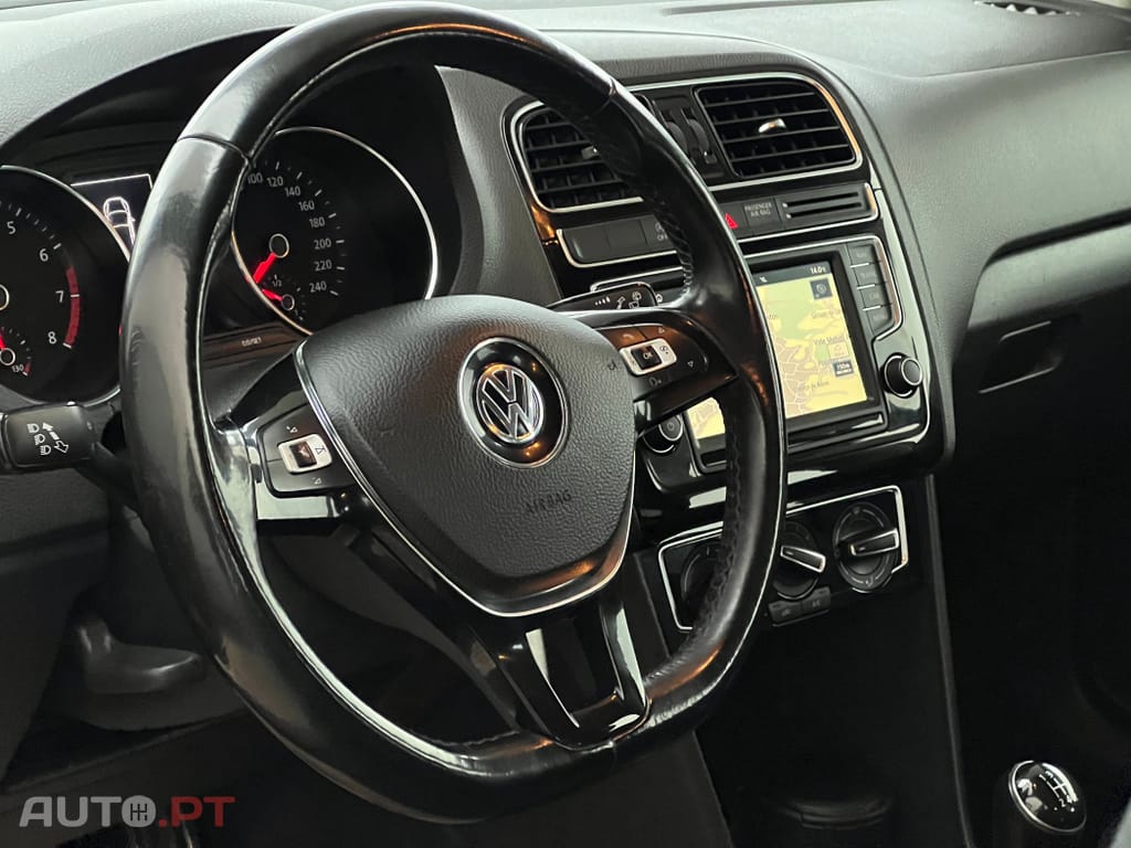 Volkswagen Polo 1.0 Confortline