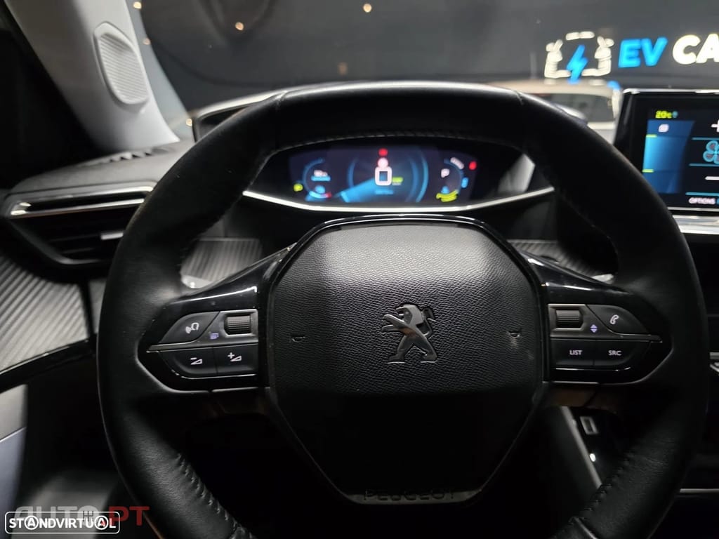 Peugeot E-2008 50 kWh Allure Pack