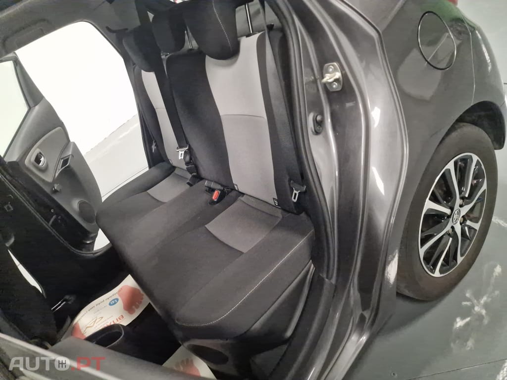 Toyota Yaris 1.5 HSD Comfort