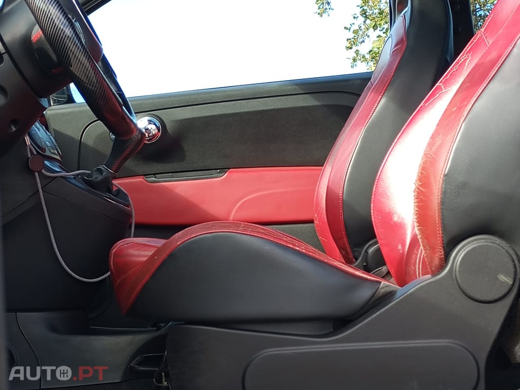 Abarth 500 1.4 t-jet 135 cv