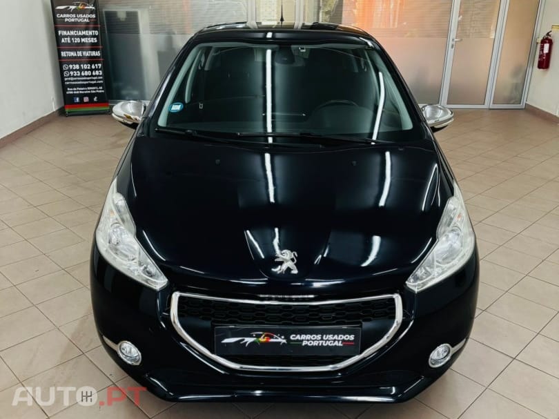 Peugeot 208 1.2 VTi SE Style