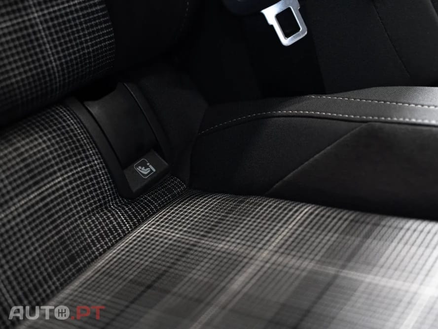 Volkswagen Golf 2.0 TDI GTD DSG