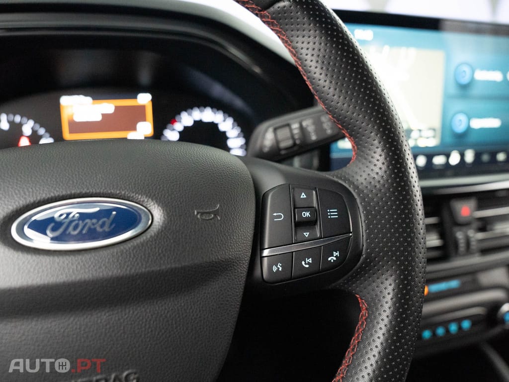 Ford Focus SW 1.0 EcoBoost MHEV ST-Line