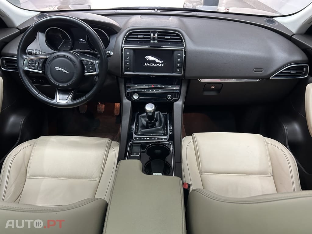 Jaguar F-Pace 2.0 i4D Prestige AWD